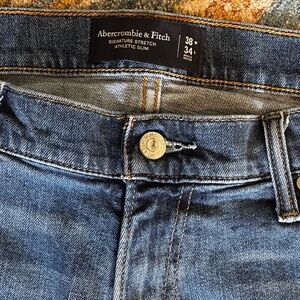 ABERCROMBIE & FITCH JEANS